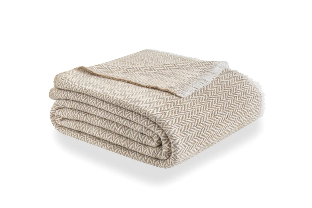 proudfabrics84843